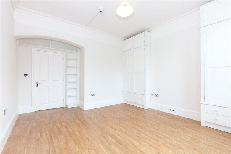 2 bedroom flat, Woodstock Road, Oxford OX2 - Sold STC