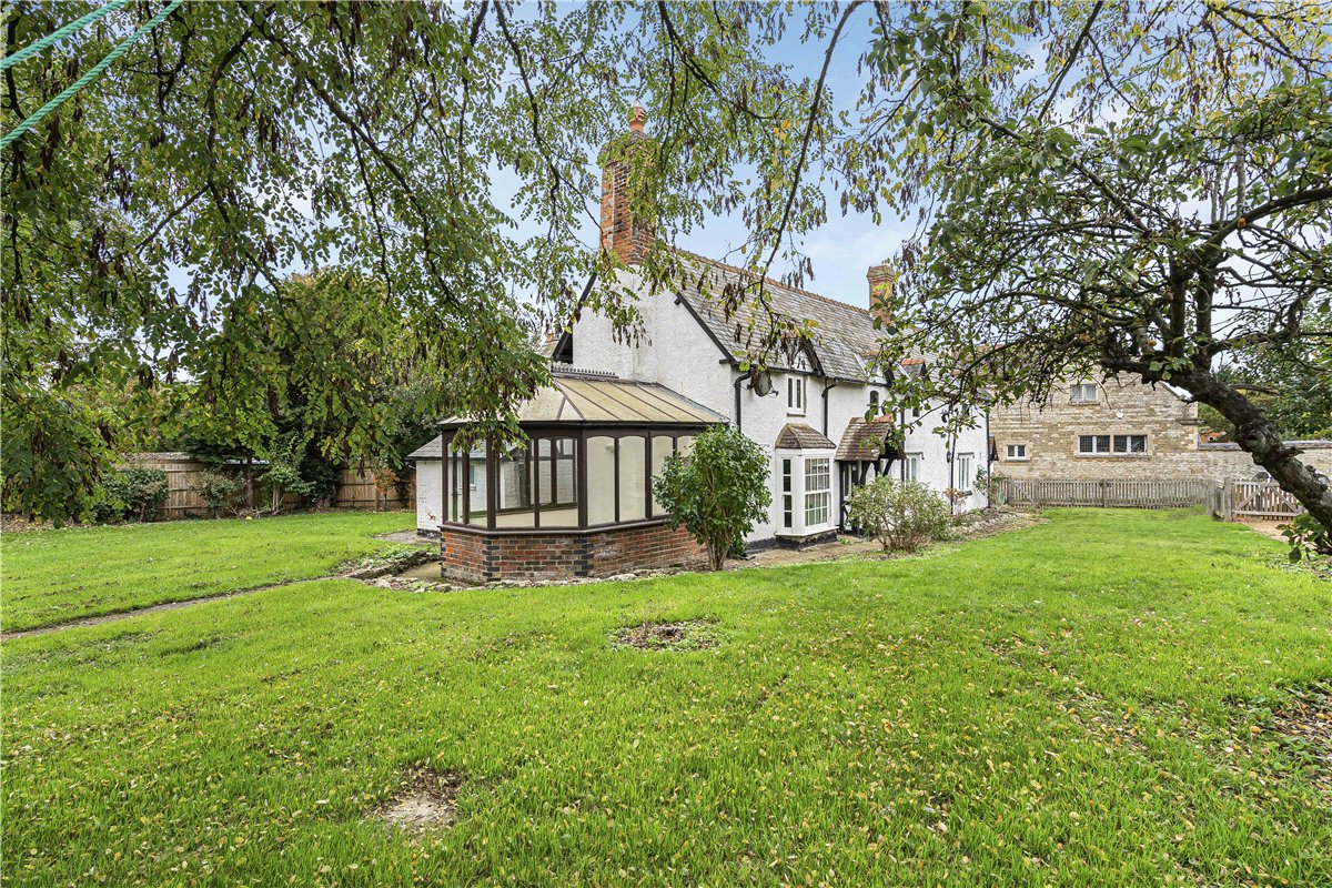 5 bedroom cottage, Valley Road, Finmere MK18 - Available