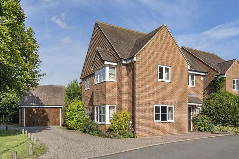 4 bedroom house, Poppy Close, Yarnton OX5 - Available