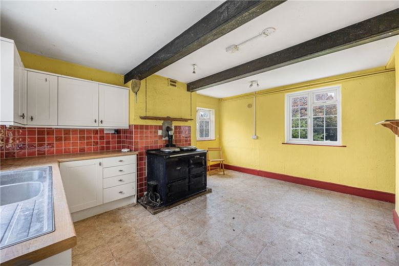 4 bedroom house, Queen Camel, Yeovil BA22 - Available