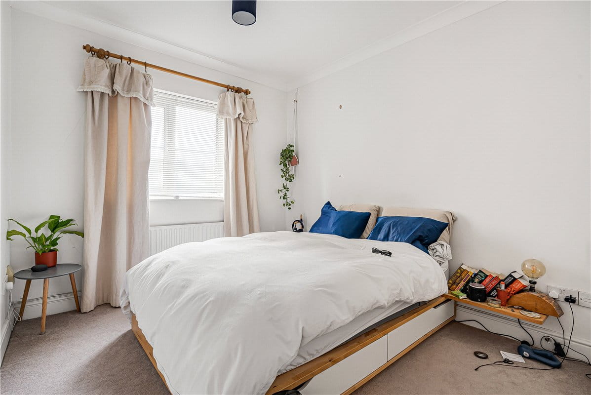 2 bedroom flat, Long Ford Close, Oxford OX1 - Available
