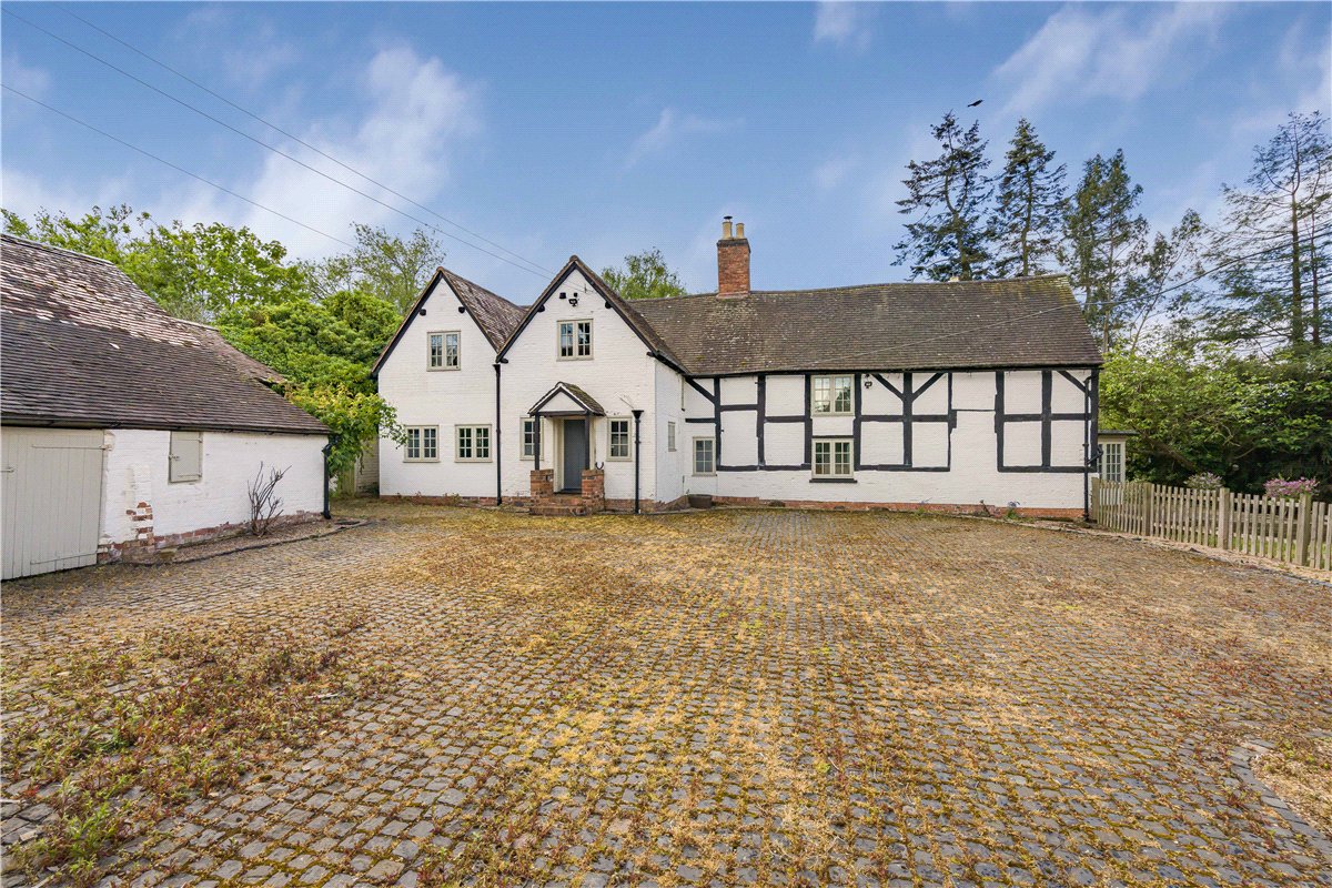 4 bedroom house, Church Lane, Middleton B78 - Available