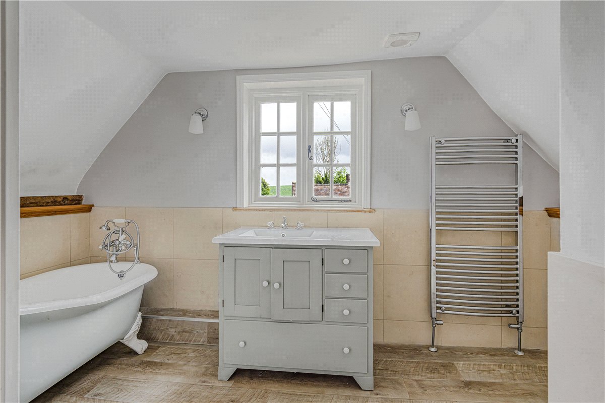 4 bedroom house, Church Lane, Middleton B78 - Available