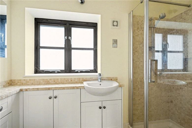 4 bedroom cottage, Lower Hartwell, Aylesbury HP17 - Available