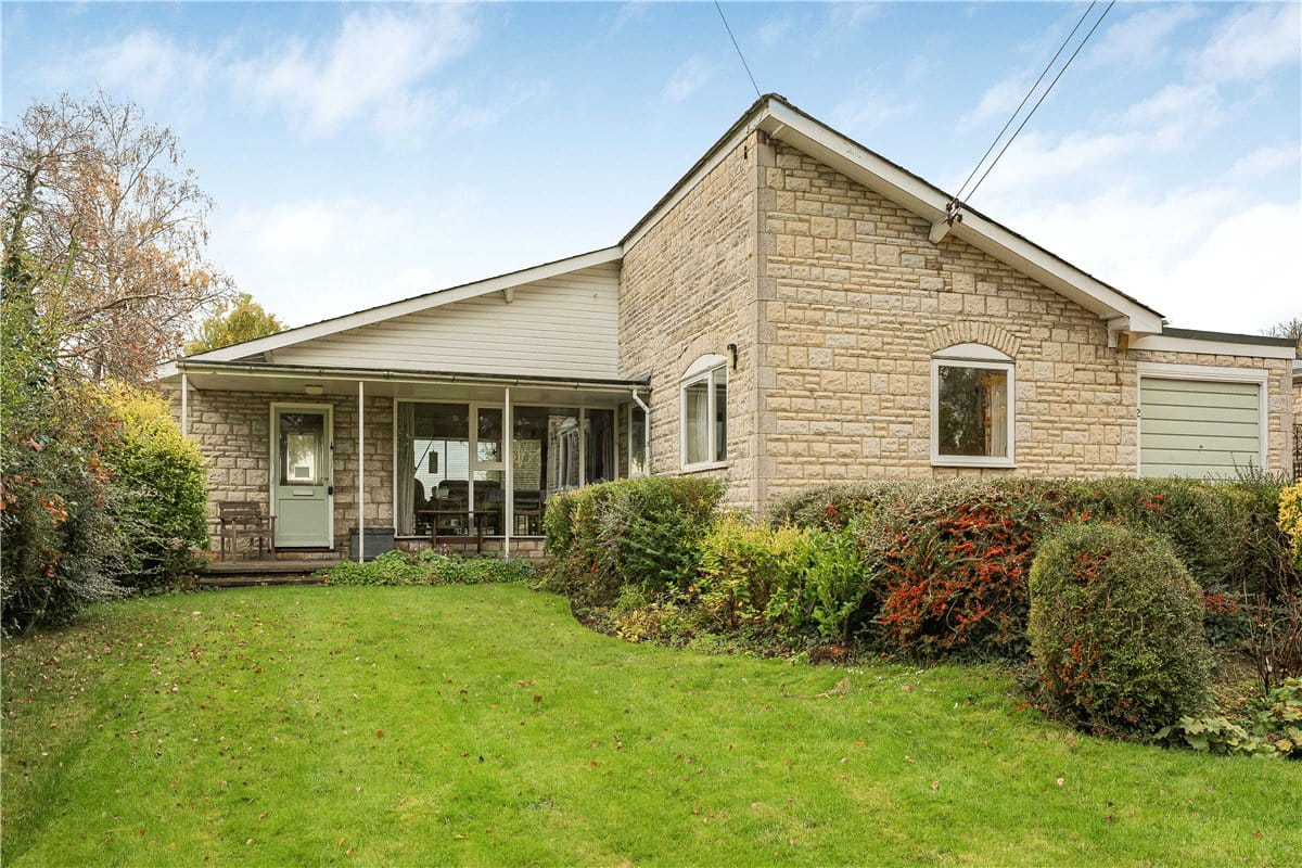 3 bedroom bungalow, Priory Close, Horton-cum-Studley OX33 - Available