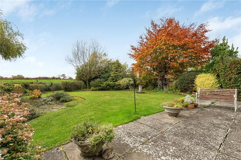 3 bedroom bungalow, Priory Close, Horton-cum-Studley OX33 - Available