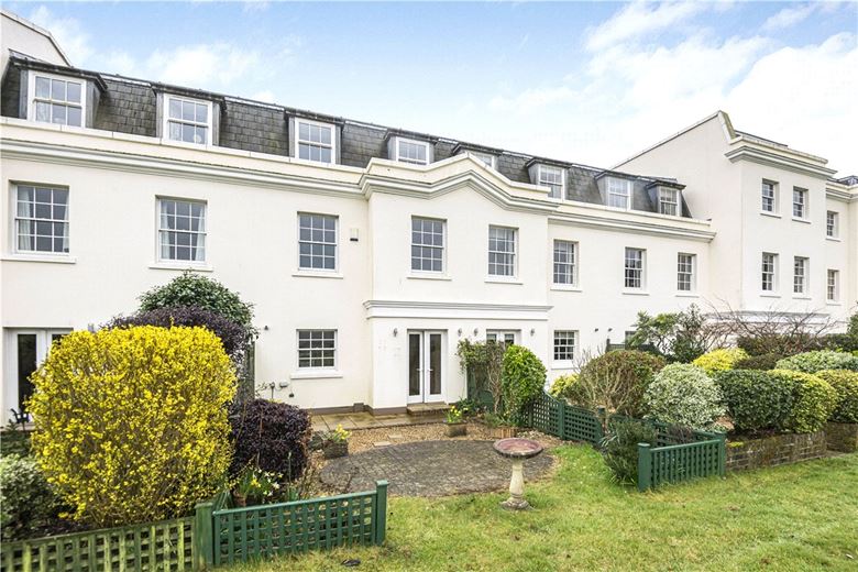 3 bedroom house, Ford Road, Tortington BN18 - Available