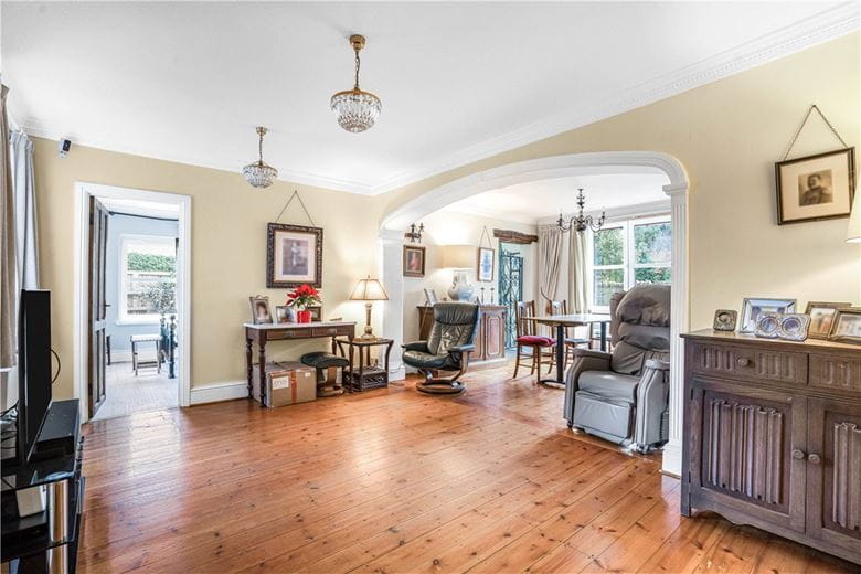 6 bedroom house, Eynsham Road, OX2 - Available