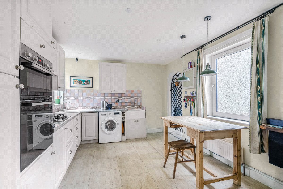 6 bedroom house, Eynsham Road, OX2 - Available