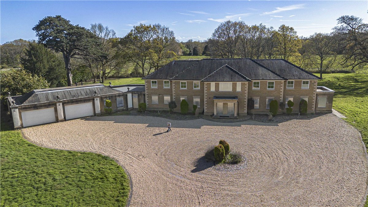 5 bedroom house, Binsted, Arundel BN18 - Available