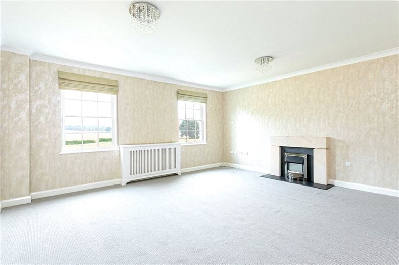 3 bedroom house, Arundel Wing, Tortington Manor BN18 - Available