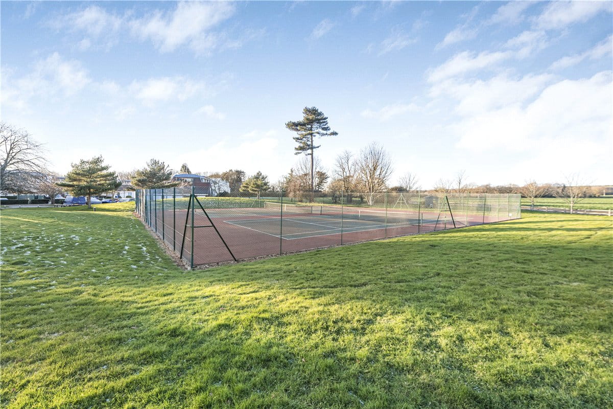 3 bedroom house, Tortington Manor, Ford Road BN18 - Available