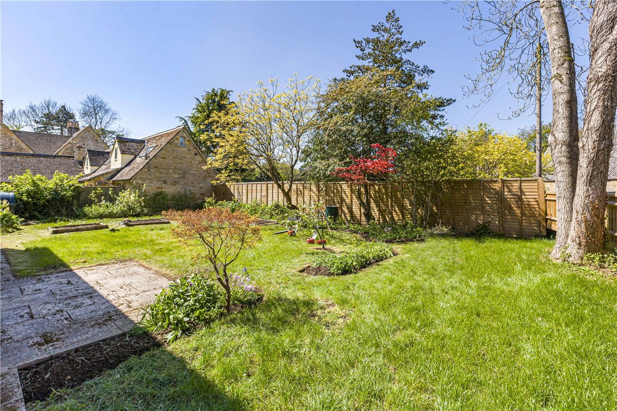 4 bedroom house, Little Compton, Moreton-in-Marsh GL56 - Available