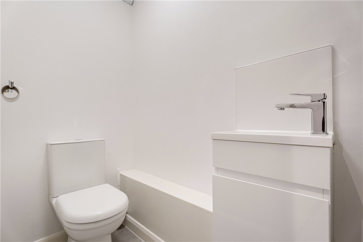 2 bedroom flat, Cunliffe Close, Oxford OX2 - Available