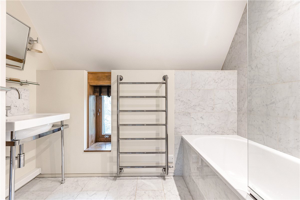 5 bedroom , Back Way, Great Haseley OX44 - Available