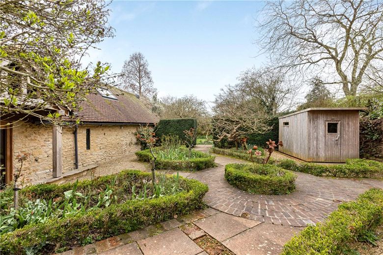 5 bedroom , Back Way, Great Haseley OX44 - Available