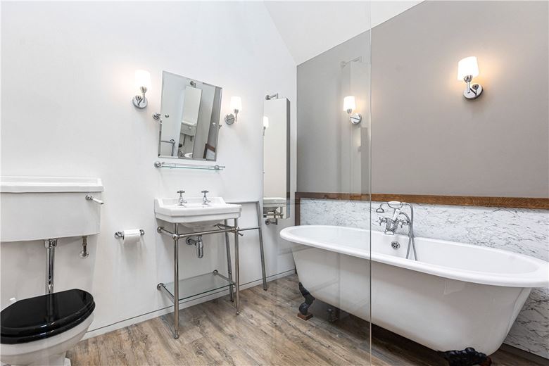 5 bedroom , Back Way, Great Haseley OX44 - Available