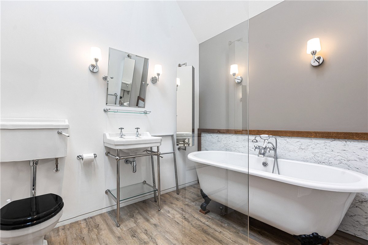 5 bedroom , Back Way, Great Haseley OX44 - Available