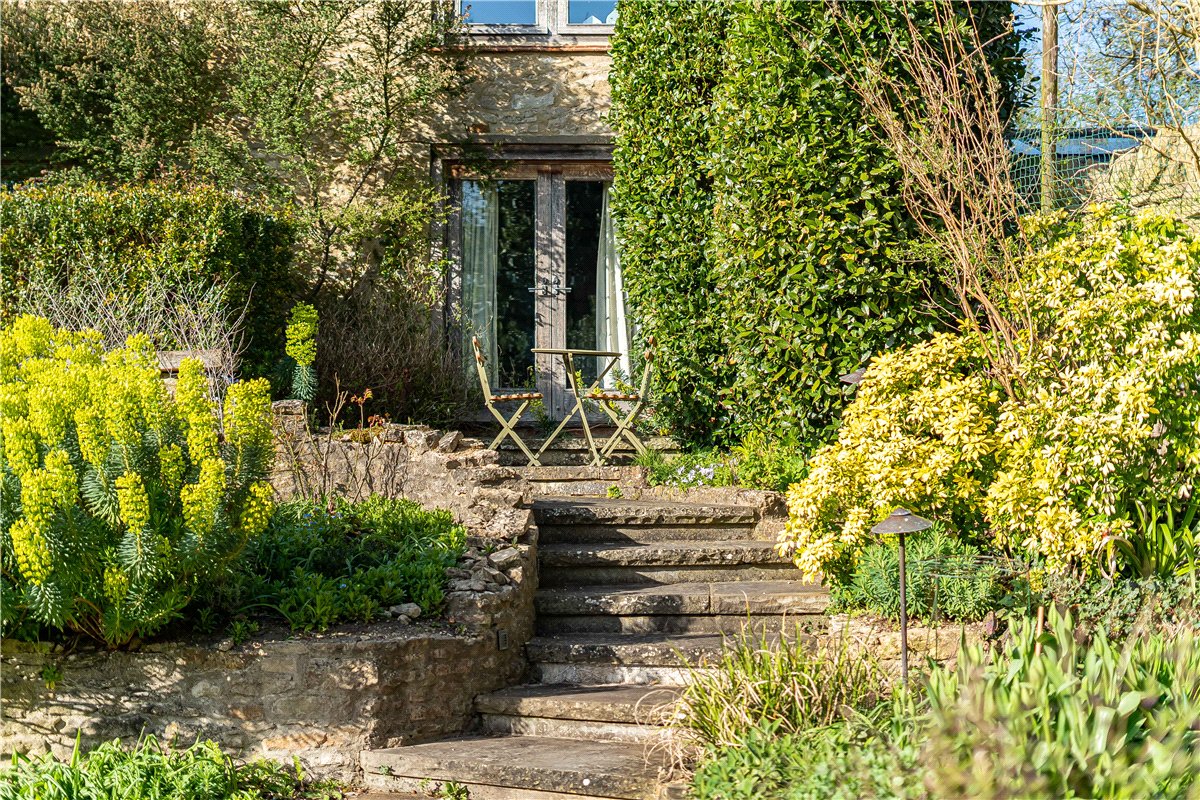 5 bedroom , Back Way, Great Haseley OX44 - Available