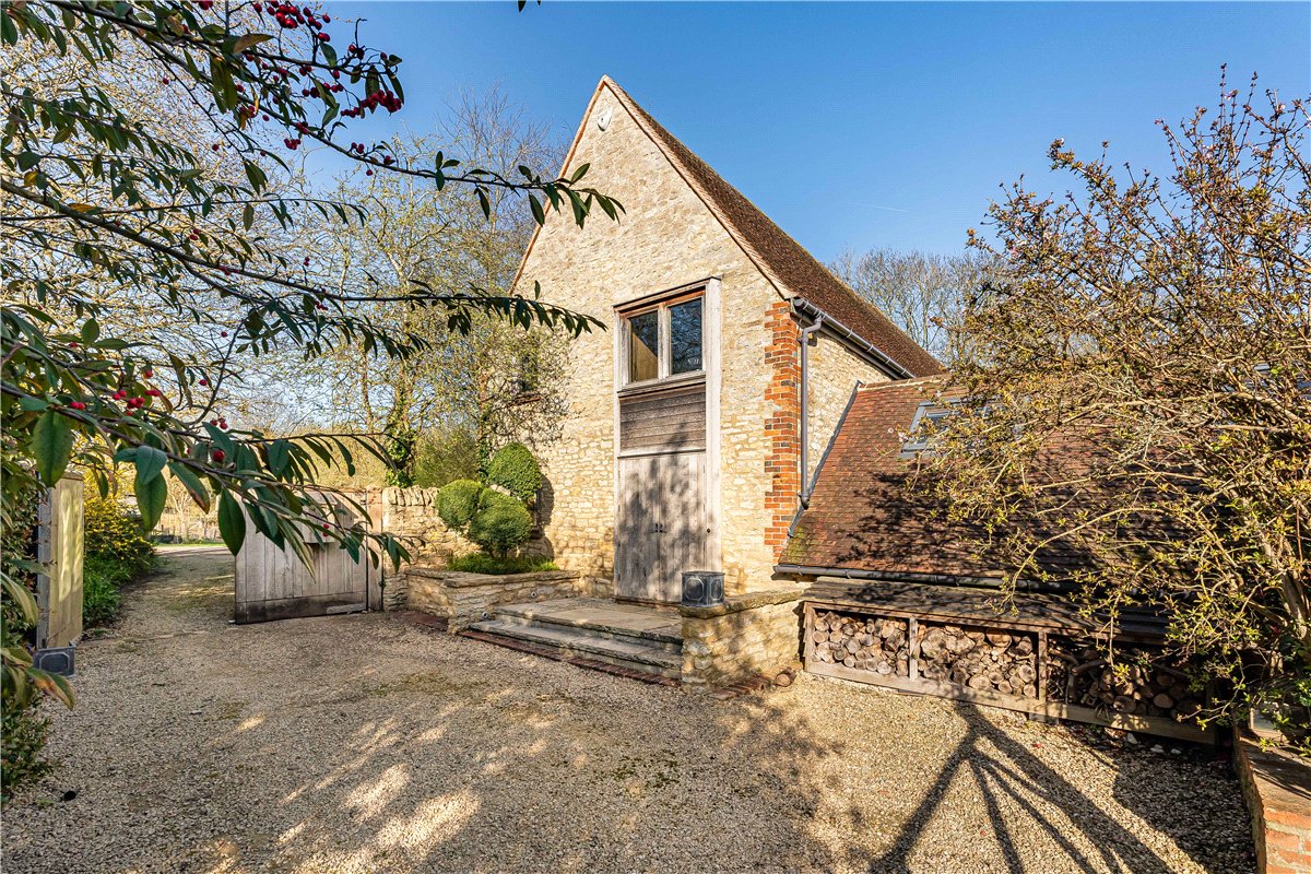 5 bedroom , Back Way, Great Haseley OX44 - Available