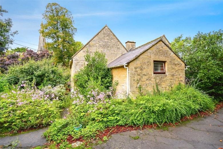 3 bedroom house, Lower End, Ramsden OX7 - Available