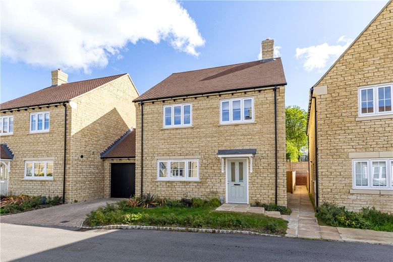 4 bedroom house, Olivers Close, Long Hanborough OX29 - Available