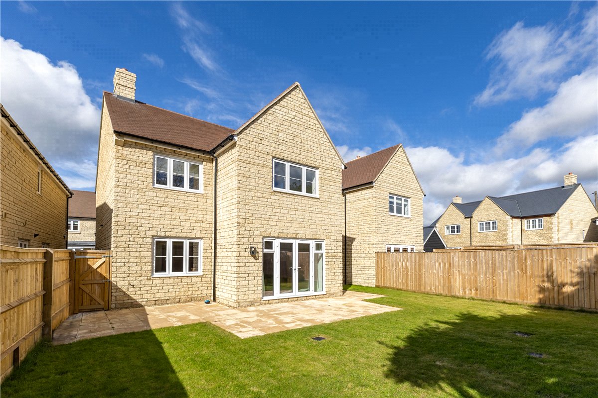 4 bedroom house, Olivers Close, Long Hanborough OX29 - Available