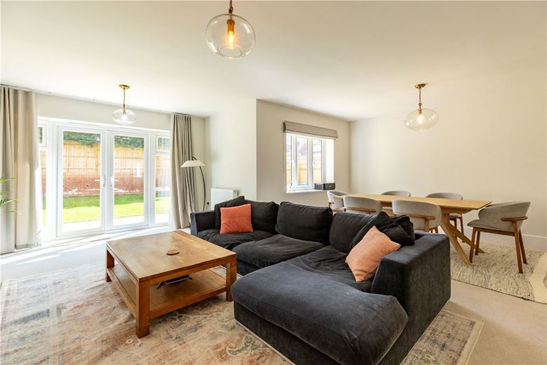 4 bedroom house, Olivers Close, Long Hanborough OX29 - Available