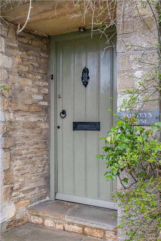 4 bedroom house, Guildenford, Burford OX18 - Available