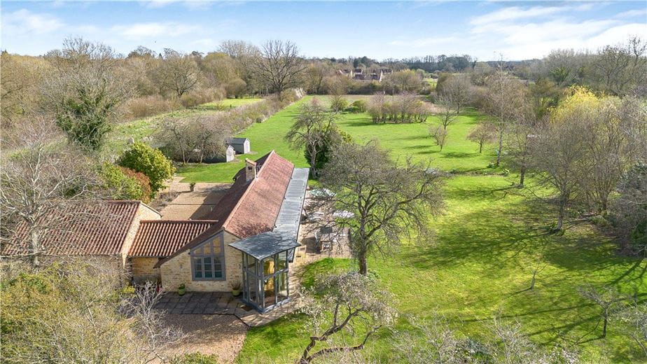 4 bedroom house, Weston-on-the-Green, Bicester OX25 - Available