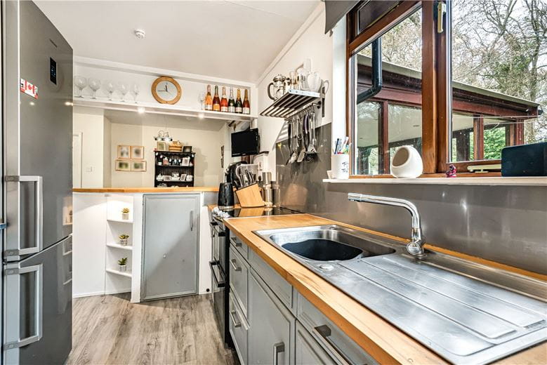 6 bedroom development plot, Oakley Wood, Benson OX10 - Available