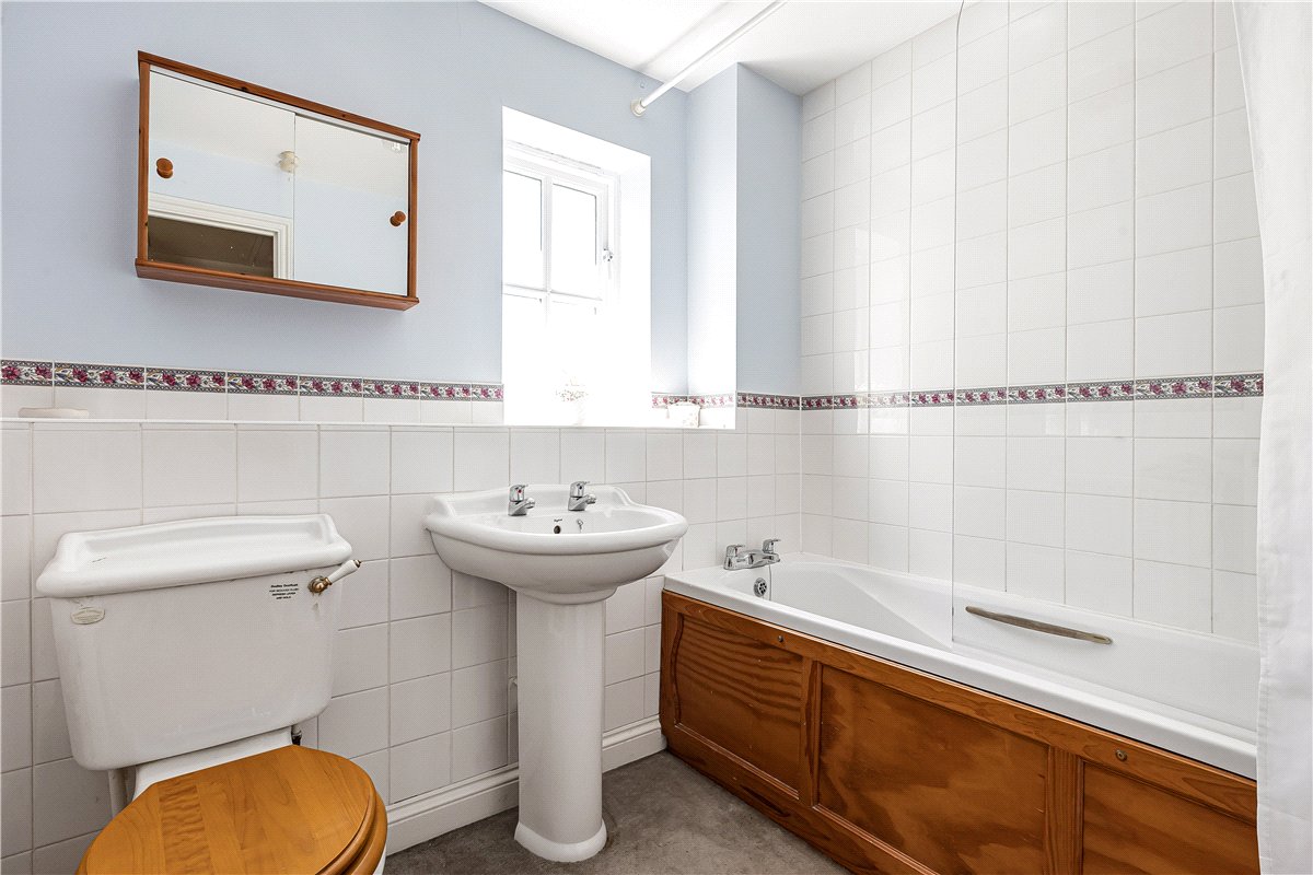 4 bedroom house, Bolsover Close, Long Hanborough OX29 - Available