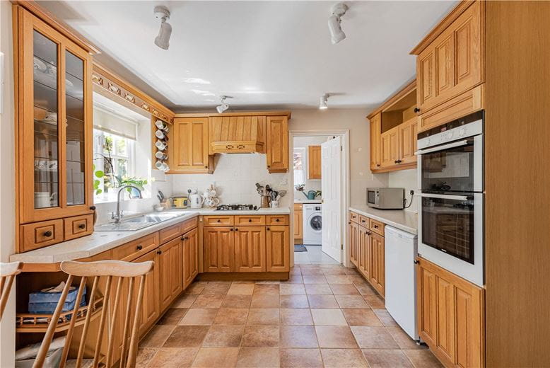 4 bedroom house, Bolsover Close, Long Hanborough OX29 - Available