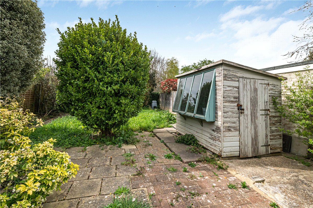 3 bedroom bungalow, Yapton Lane, Walberton BN18 - Available