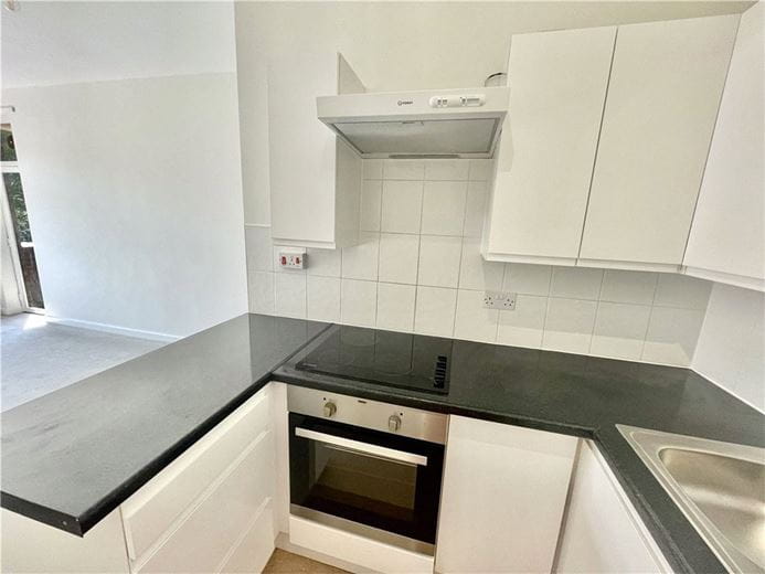 1 bedroom flat, Staincross House, Albion Place OX1 - Available