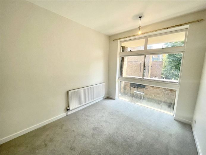 1 bedroom flat, Staincross House, Albion Place OX1 - Available