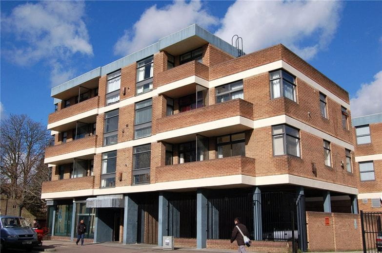 1 bedroom flat, Staincross House, Albion Place OX1 - Available