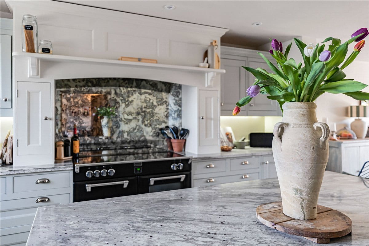5 bedroom , Pearce Courtyard, Oakley HP18 - Available