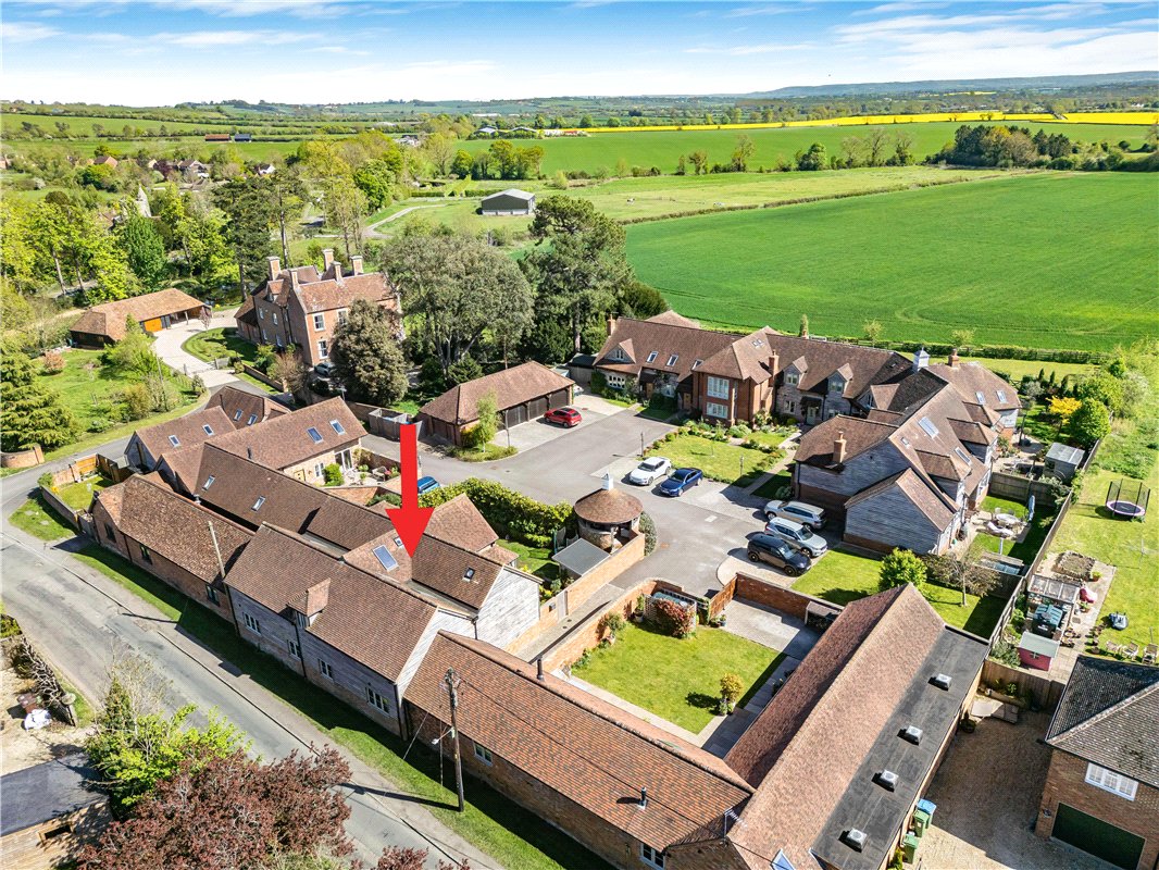 5 bedroom , Pearce Courtyard, Oakley HP18 - Available