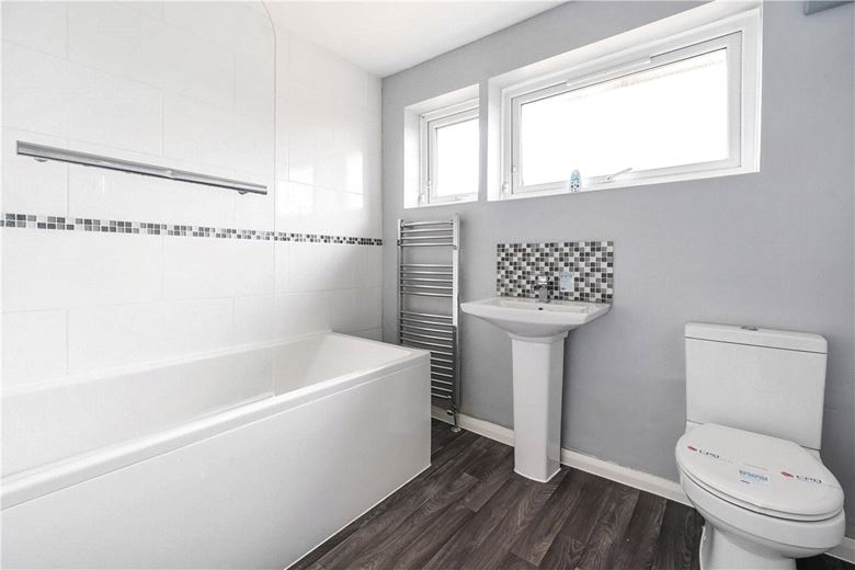 3 bedroom house, Kipling Close, Stockport SK2 - Available