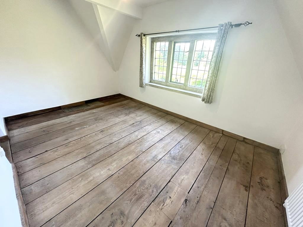 3 bedroom cottage, Manor Cottages, Kelmscott GL7