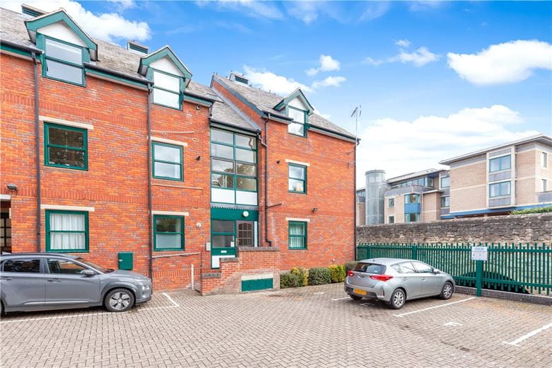 2 bedroom flat, Watermans Reach, Brook Street OX1