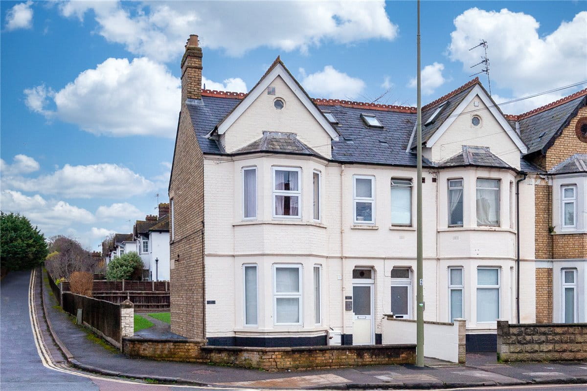 1 bedroom flat, Cowley Road, Oxford OX4 - Let Agreed