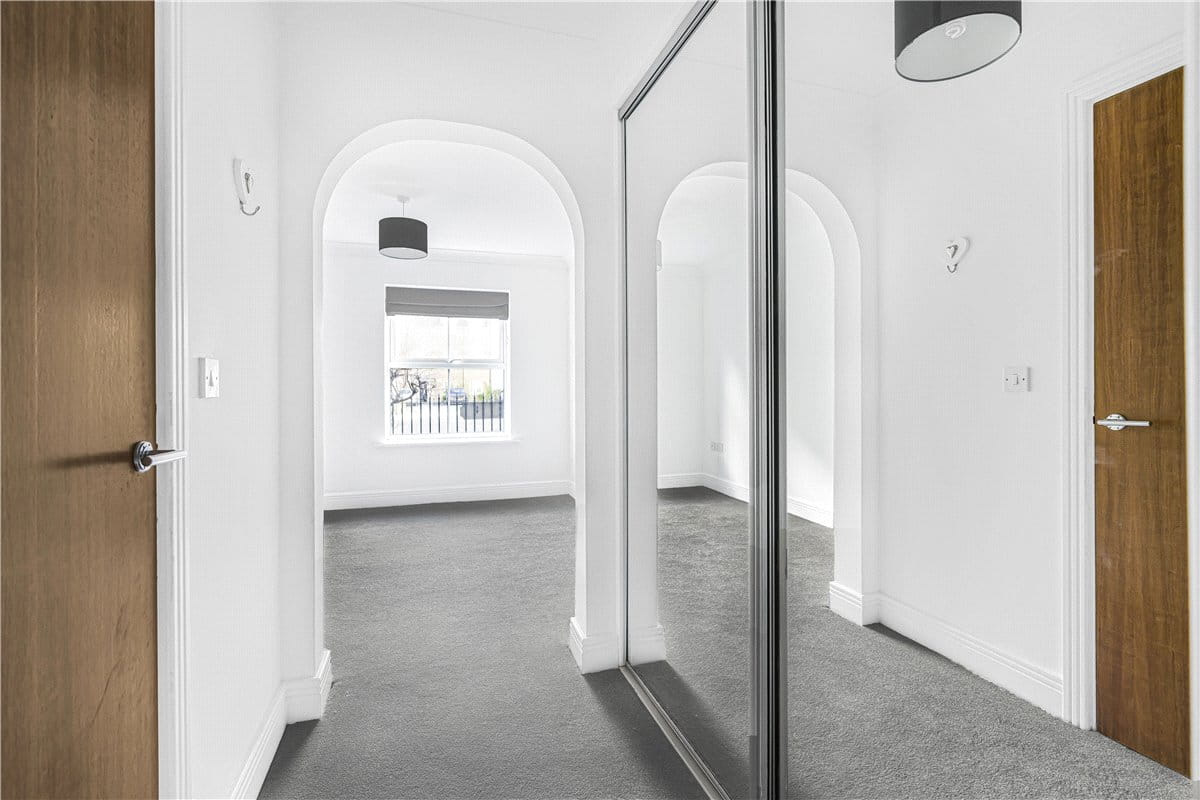 2 bedroom flat, Elizabeth Jennings Way, Oxford OX2 - Available