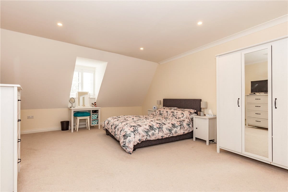 3 bedroom house, Buttercross Lane, Witney OX28