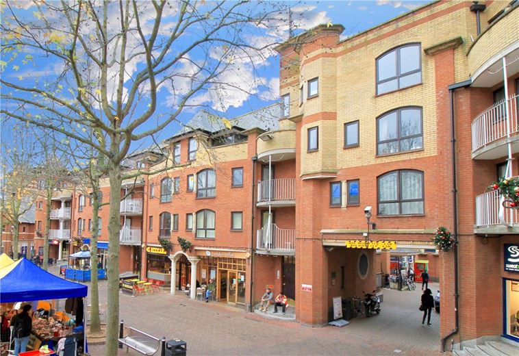 1 bedroom flat, The Heyes, Gloucester Green OX1