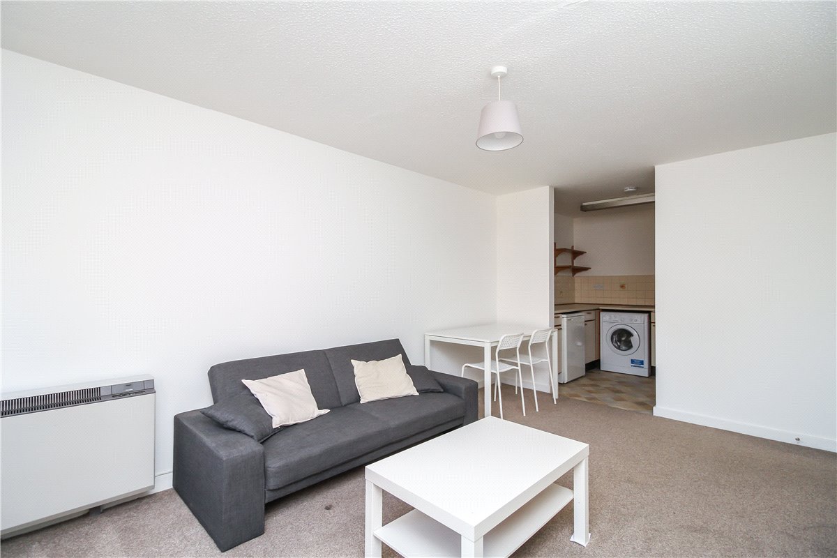 1 bedroom flat, The Heyes, Gloucester Green OX1