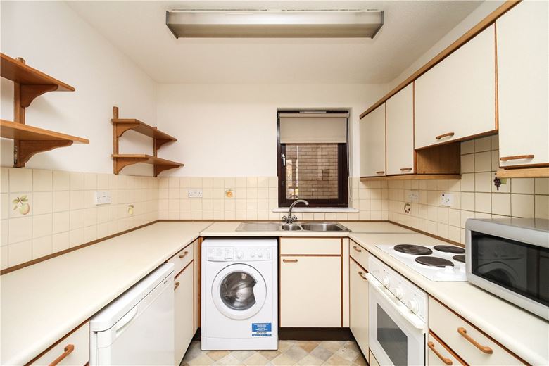 1 bedroom flat, The Heyes, Gloucester Green OX1
