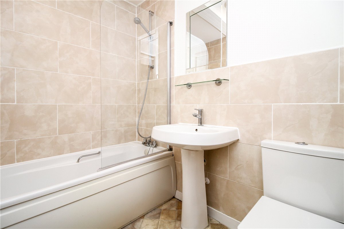1 bedroom flat, The Heyes, Gloucester Green OX1