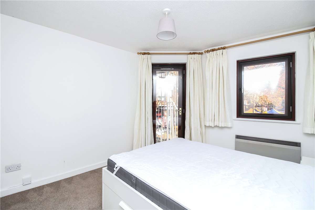 1 bedroom flat, The Heyes, Gloucester Green OX1